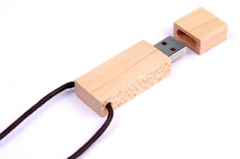 USB ključ iz lesa Eko darila USB ključ iz lesa